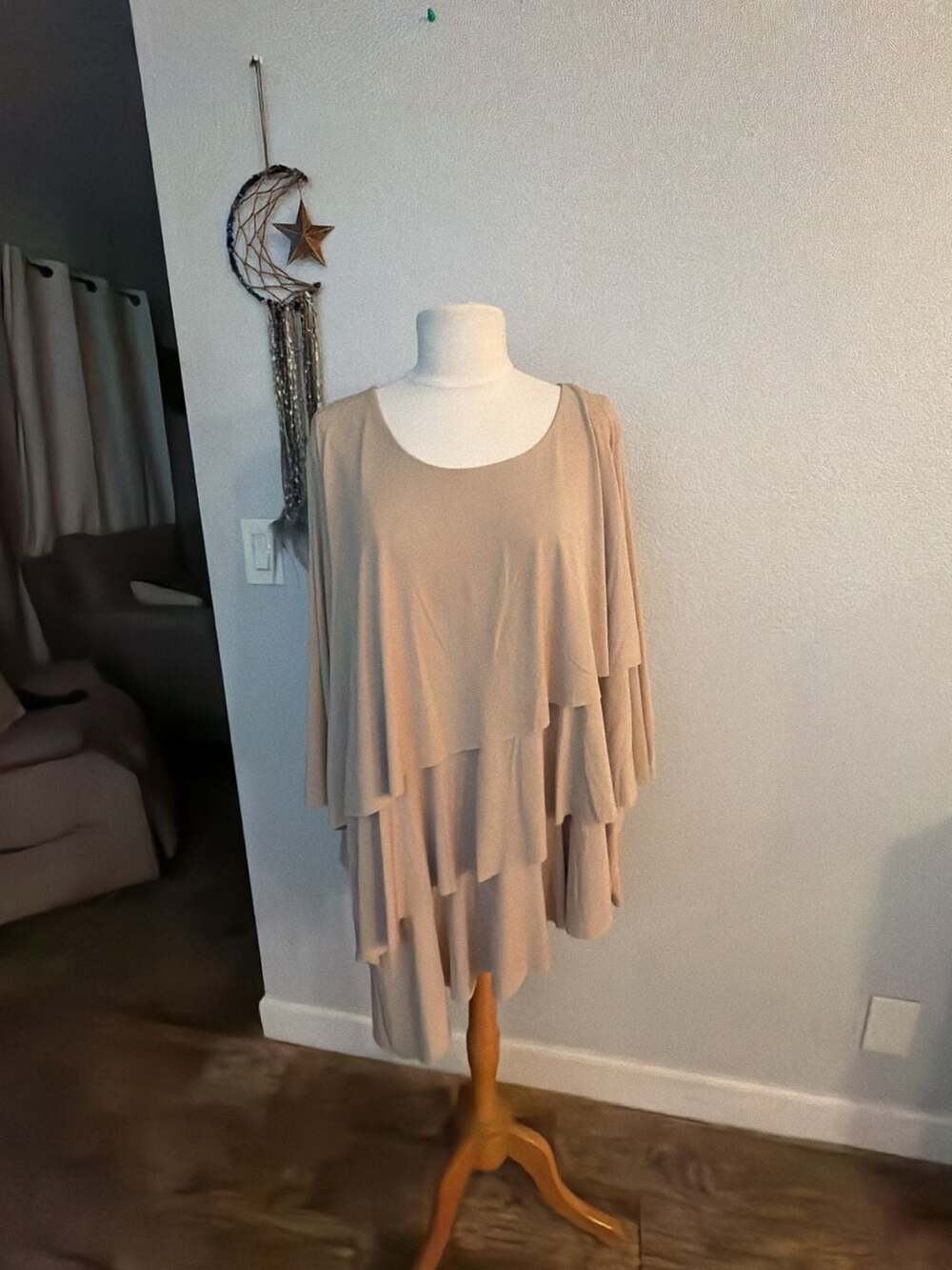 Susan Graver Tiered Ruffle Tunic Top Beige Size 3X